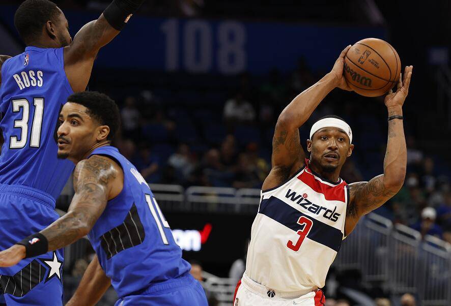 华盛顿奇才训练开放日；冲刺阶段外线爆发引欢呼；欧篮联在即；团队化学反应显著-九游网页版