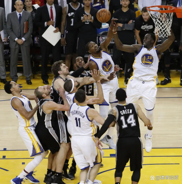 包含NBA季后赛赛程吃紧,巴塞罗那国际比赛日调整名单,引发热议,控场能力受关注的词条-九游娱乐APP